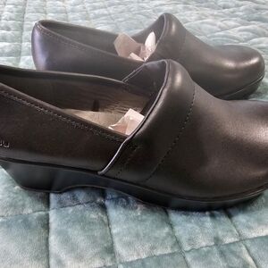 JBU Black Slip-On Wedge Clog